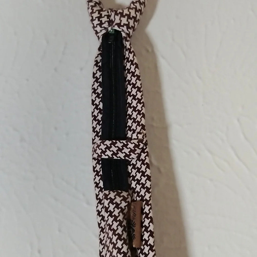Vintage Contour Boy's Tie with Zipper & elastic neck band